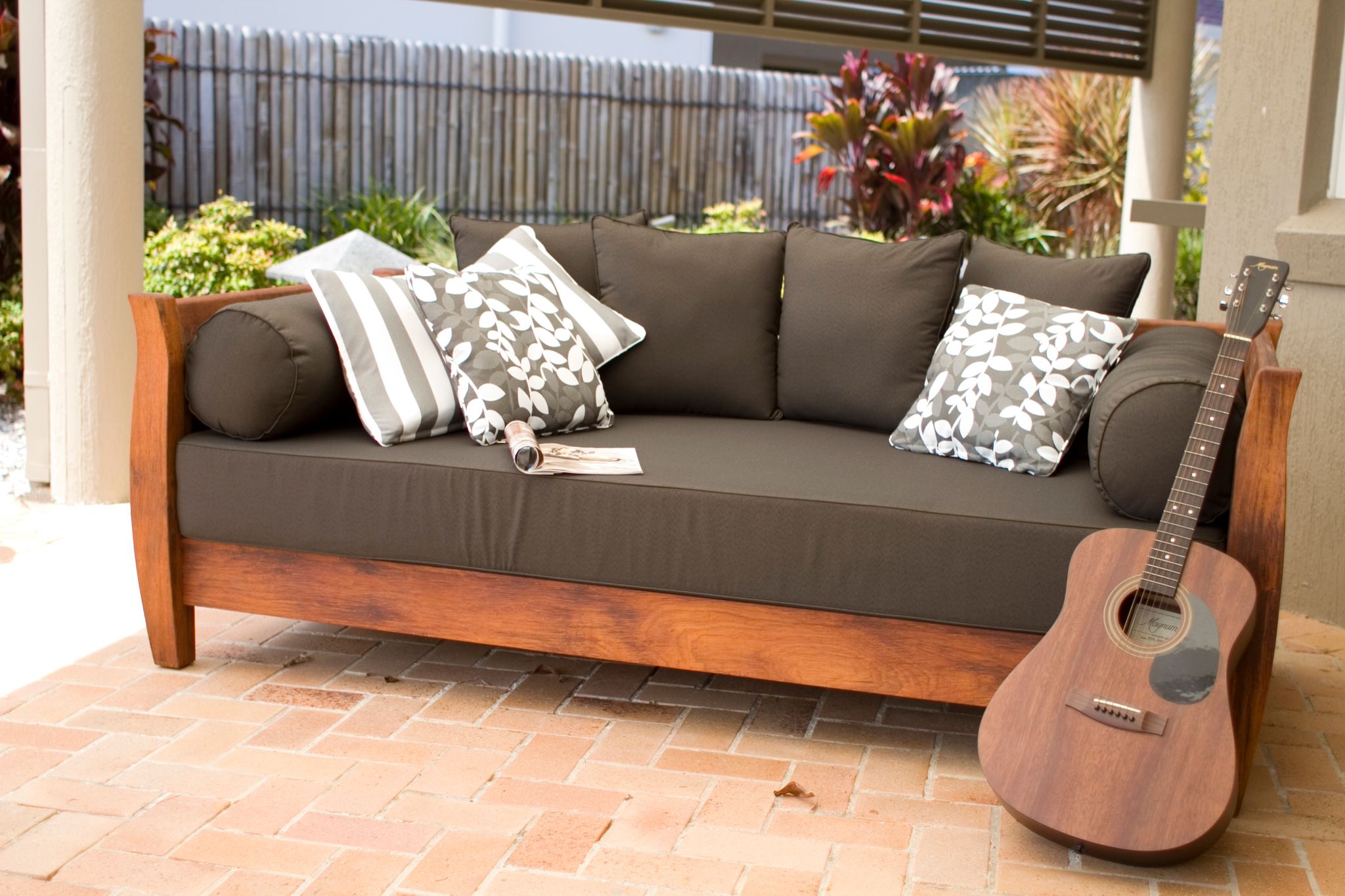 Timber deals daybed outdoor